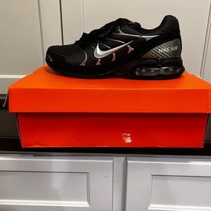 Nike Torch Tennis Shoes